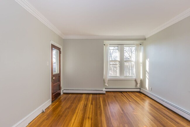 Stonehurst Apartments