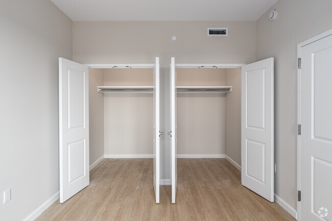 1 habitación, 1 baño - 765 pies cuadrados - Habitación