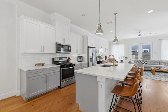 Photo - 4504 Gano St