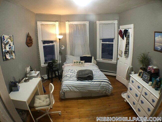 Photo - 168 Hillside St Unit 2