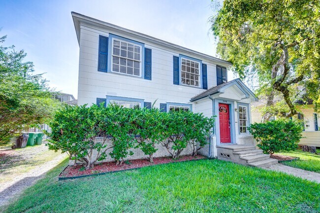 Photo - 2006 Elmen St Townhome