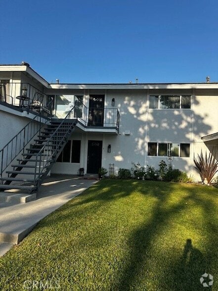 Building Photo - 10175 El Corazon Ave Rental