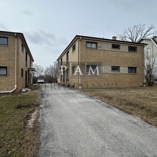 Building Photo - 2155 S 102nd St Unit 3