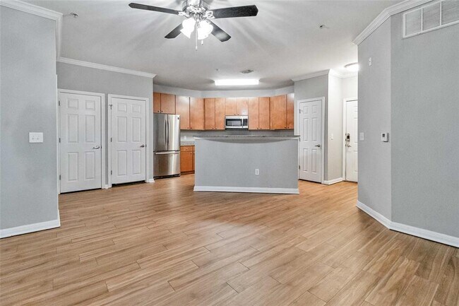 Photo - 2502 Leon St Unit 205