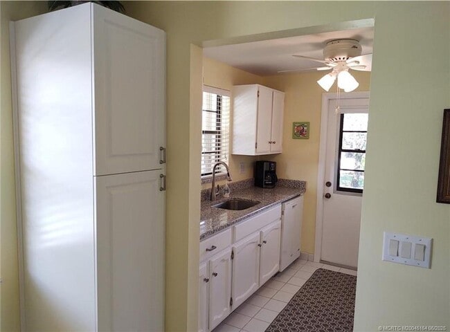 Photo - 5211 SE Sea Island Way