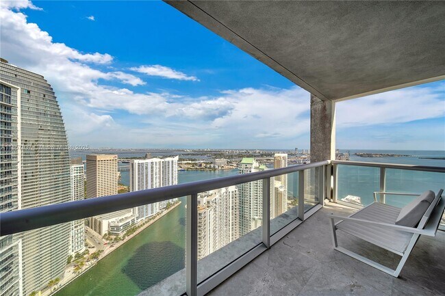 Photo - 495 Brickell Ave Unit 5302
