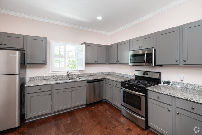 2BR, 1BA - 1,300SF - Kitchen - Conti Bienville Apartments