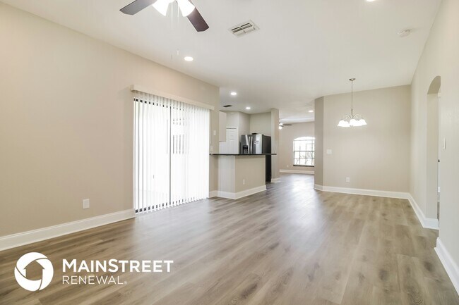 Photo - 4510 6th St W