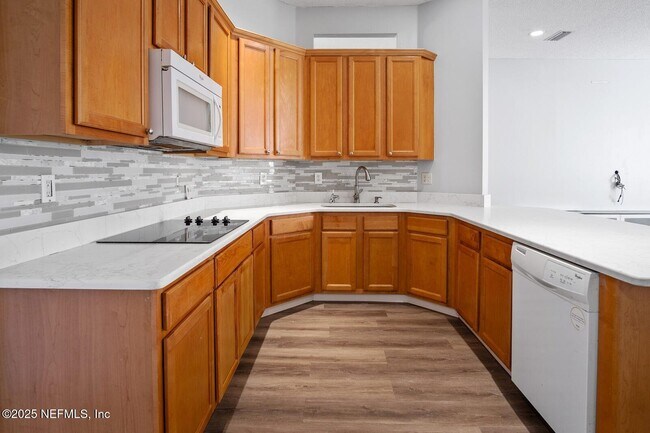 8936 Deer Berry Ct