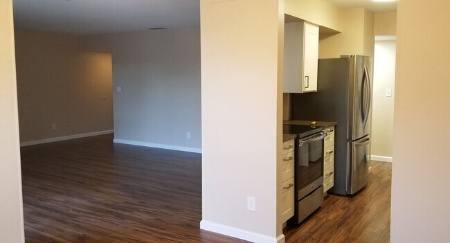 Photo - Huge 2bed/2bath Apartment Available Near DTC, RTD, & Park Meadows Unit E