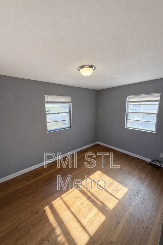 Photo - 705 Beardsley Ct