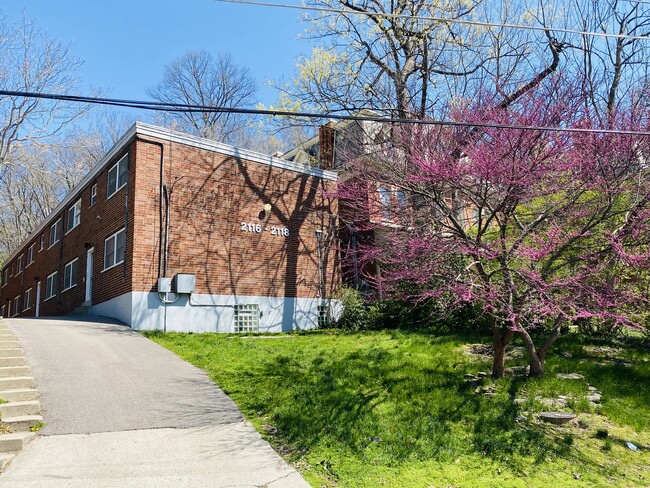 2116 Kemper Ln