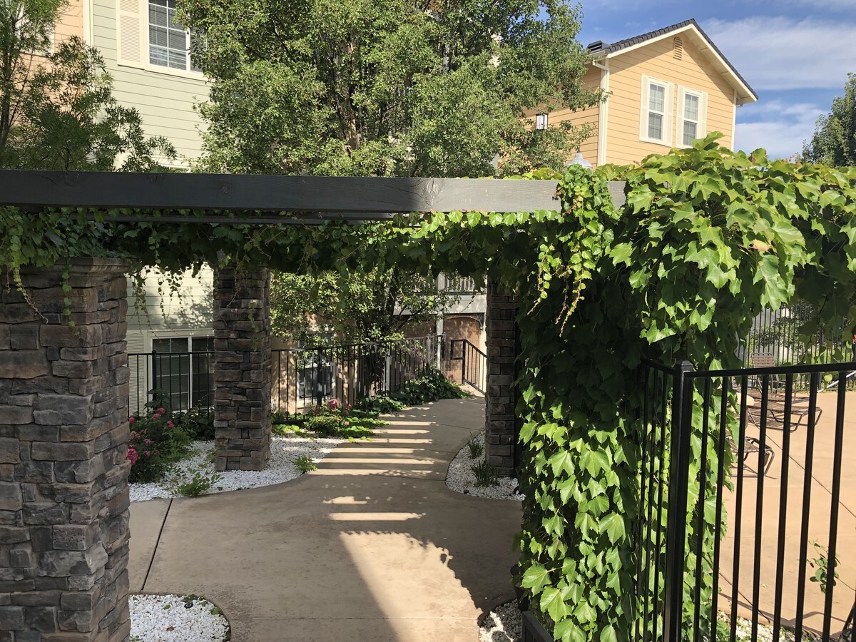 Photo - Pinewoods Apartments