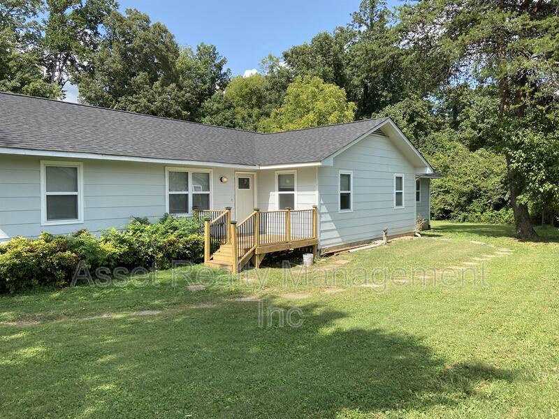 Photo - 716 Shadycrest Drive