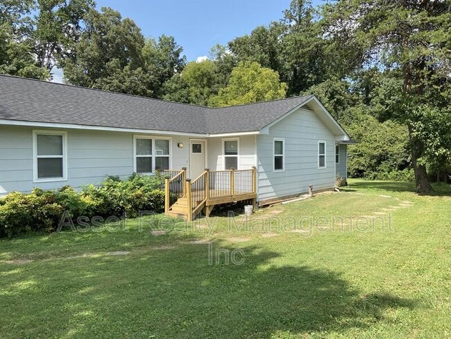 Building Photo - 716 Shadycrest Dr Rental
