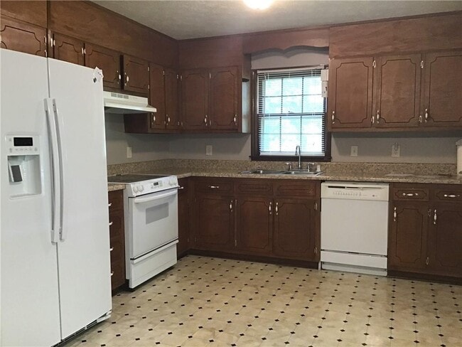 Photo - 6863 Dorsett Shoals Rd