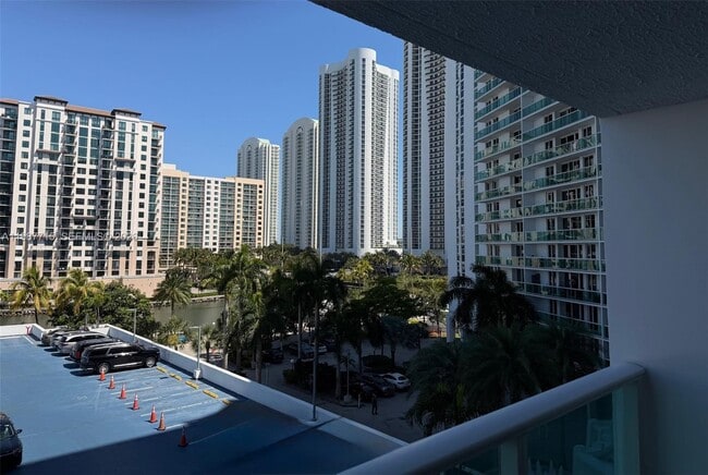 Photo - 100 Bayview Dr Unidad 528