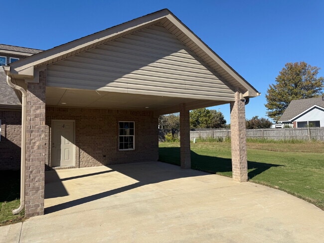 Building Photo - 3017 Olivia Ct Unit 4