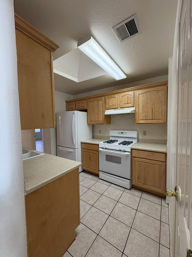 Photo - 12061 Meadow Gate Dr