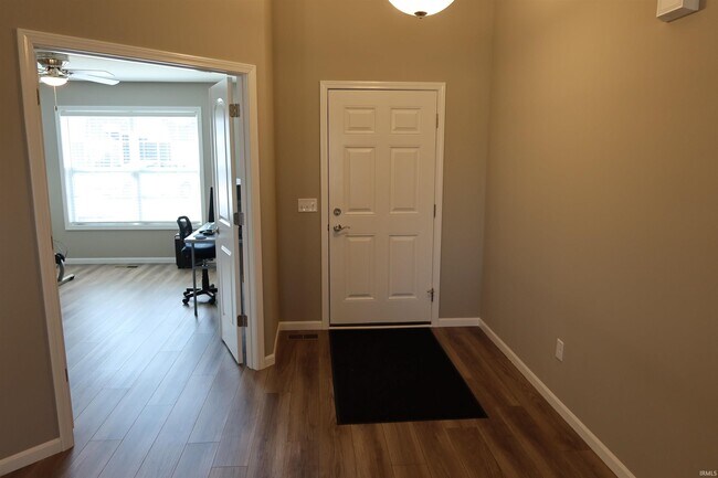 Photo - 10195 Strasse Ct