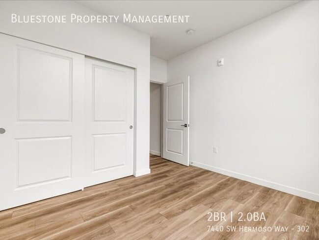 Photo - One Month Free w/ Immediate Move-in Unidad 302