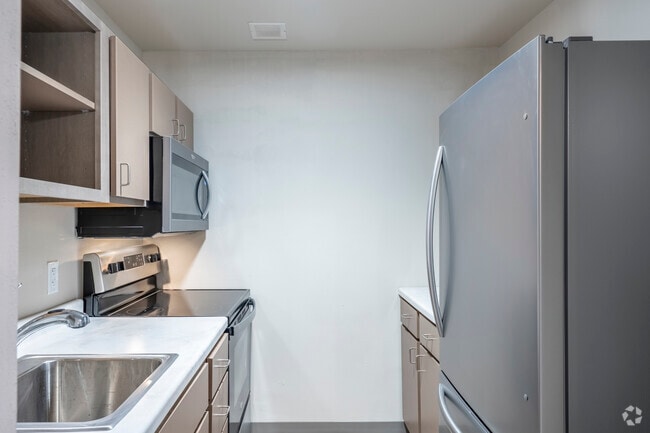 1BR, 1BA - 654SF - Kitchen