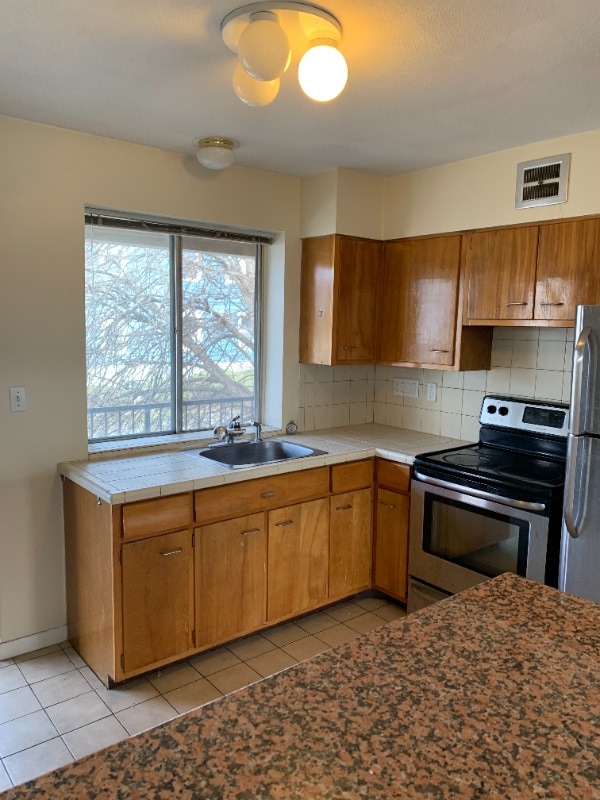 Photo - 77 Pitman St Unidad 201