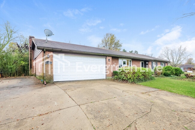 Photo - 4571 Sylvan Oak Dr