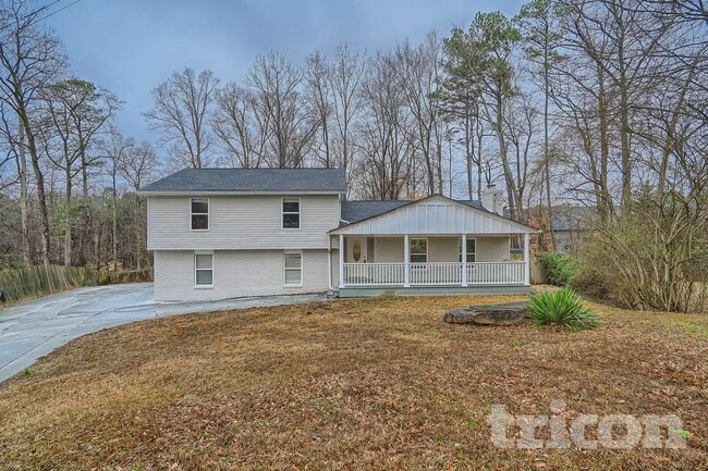 Photo - 635 Garden Grove Dr NW