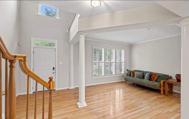 Photo - 5714 Silk Tree Dr