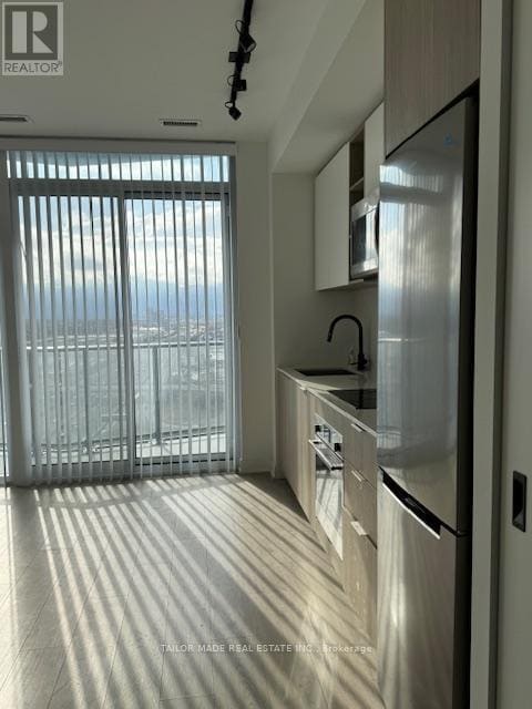 Photo - 36 Zorra St Unité 1810