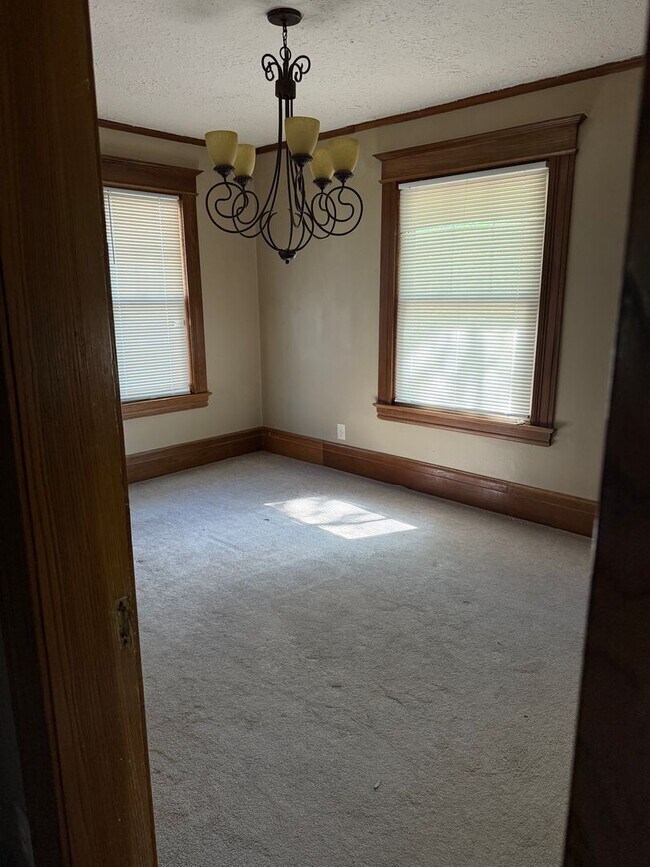 Photo - 209 S Goodman St Unit 209 S Goodman St UPPER