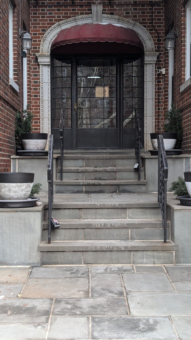 Photo - 7411 Boulevard East Unit 404