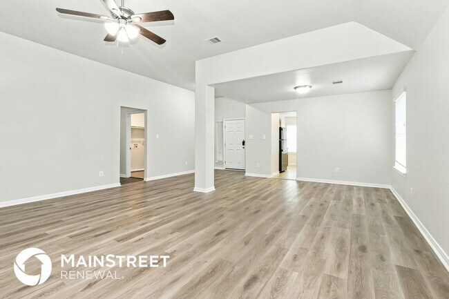 Photo - 306 Broken Pine Ct