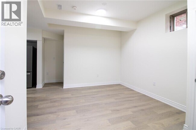 Photo - 55 William Dunlop St.