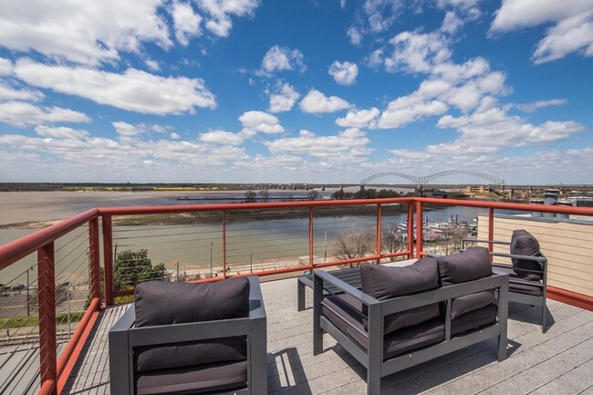 Photo - 50 Gayoso Ave