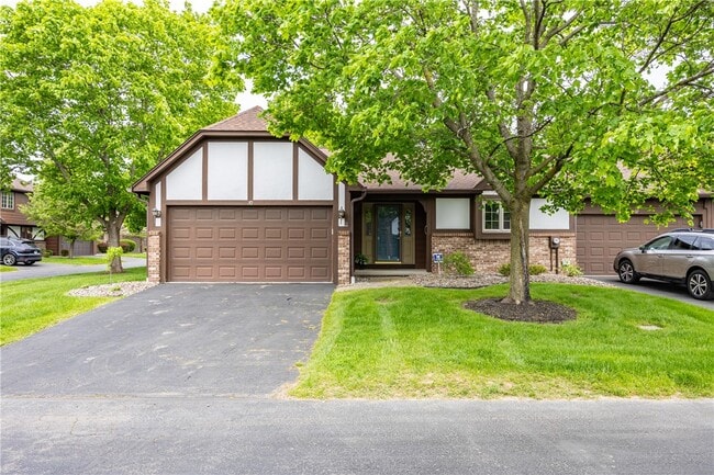 Photo - 30 Cambridge Ct Townhome