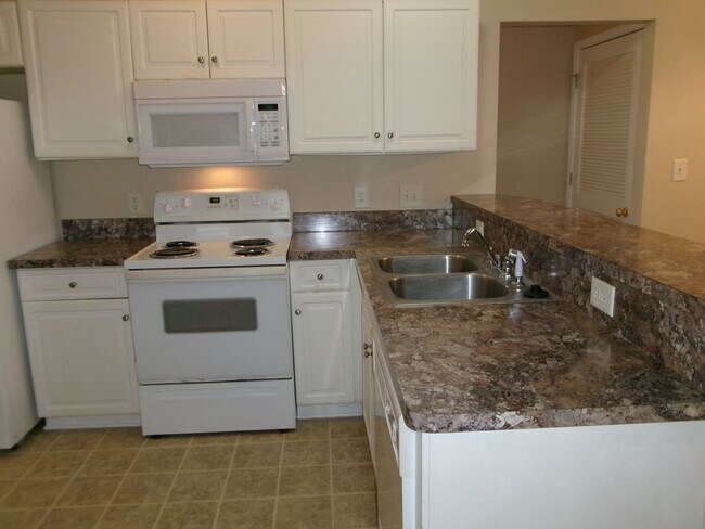 Photo - Second floor 2 bedroom, 2 bath condo with community pool Unit 5