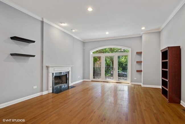 Photo - 3633 N Wilton Ave Unit 1