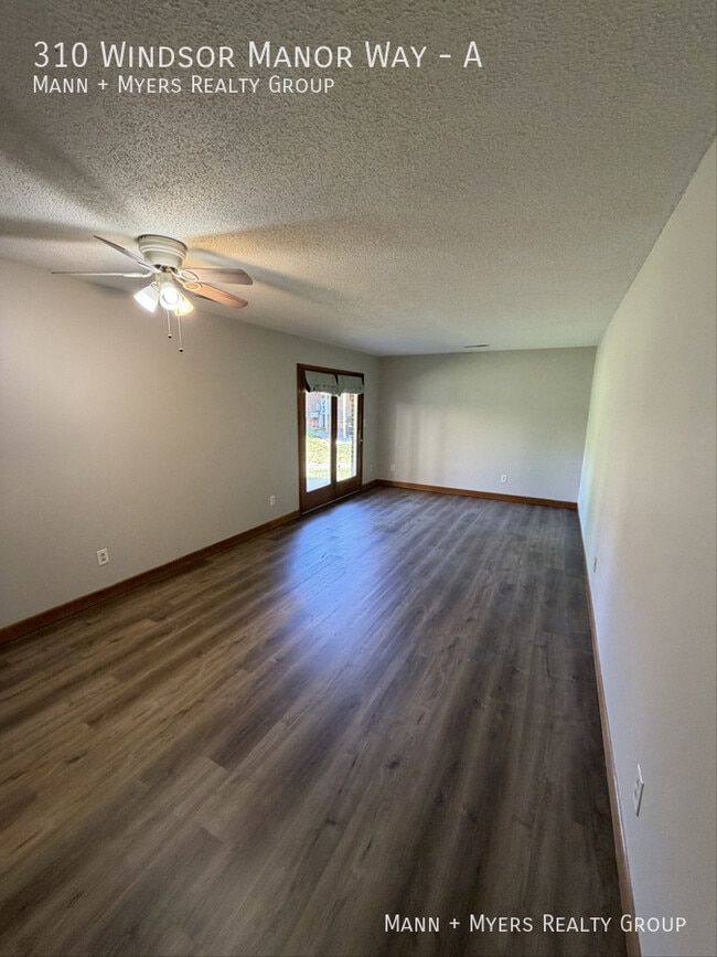 Photo - 310 Windsor Manor Way Unit A