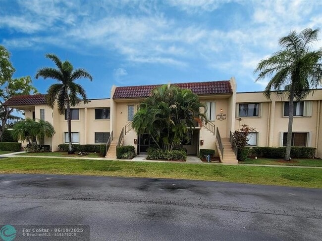 Photo - 16491 Blatt Blvd Condo Unit 201