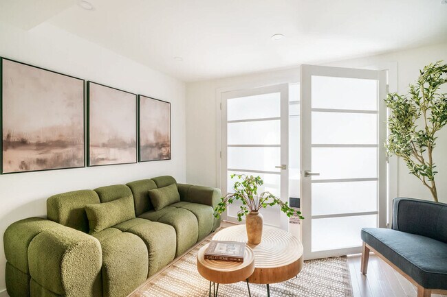 Photo - 335 E 22nd St Unidad ID1356853P