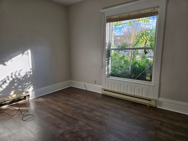 Photo - 118.5 W Walnut St Unit 118.5 W Walnut