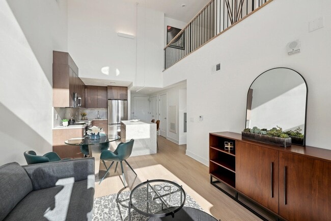 Building Photo - 14 Lincoln Pl Unit 304