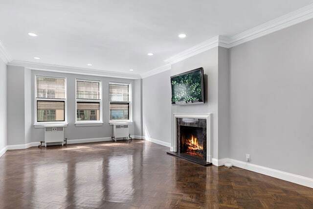 Photo - 1640 E 50th St Casa