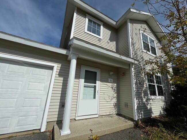 Building Photo - 11 Enterprise Dr Unit 11 Enterprise