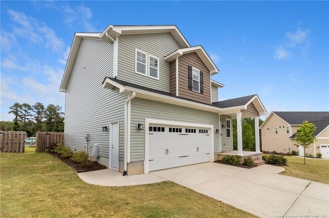 Photo - 105 Woodford Ln