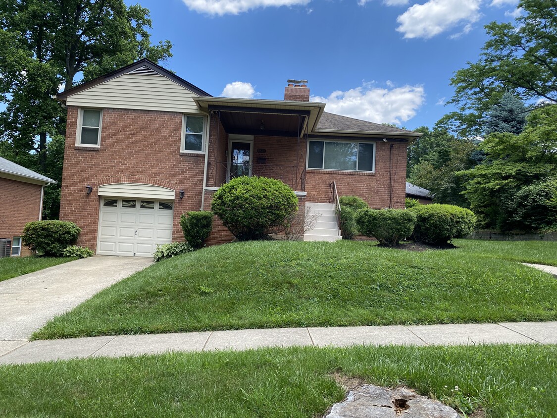 Photo - 9503 Hale Plz (Silver Spring, MD)