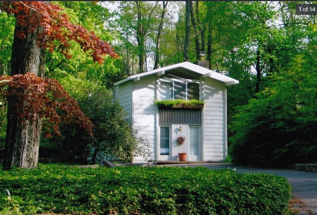 Building Photo - 301 Mill Rd