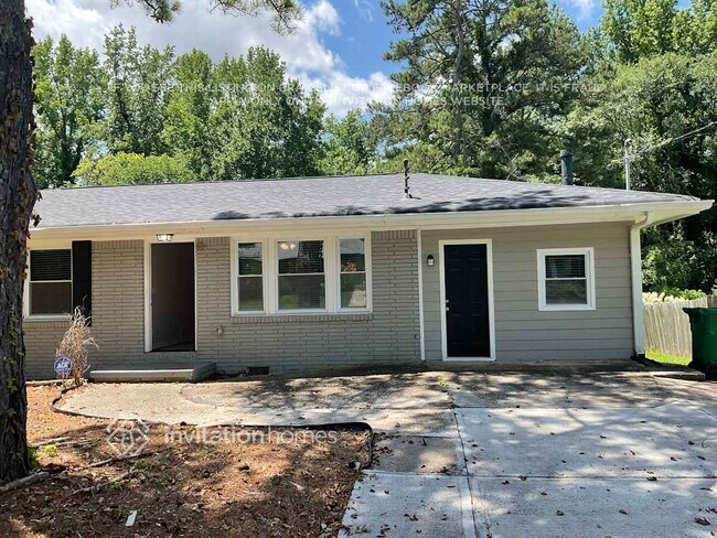 Photo - 1833 Rollingwood Dr SE